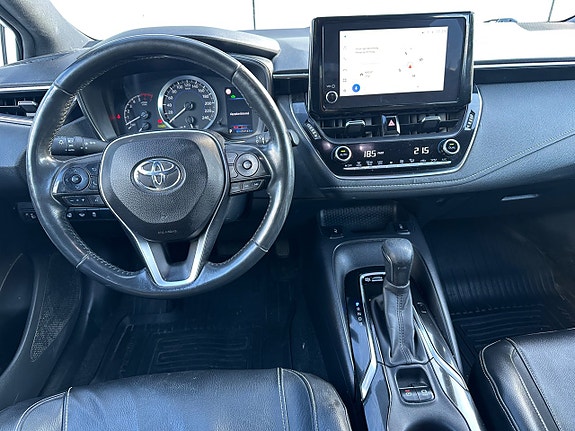 Toyota Corolla 10 of 16
