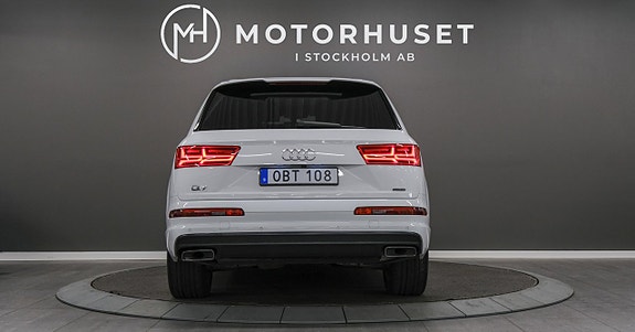 Audi Q7 5 of 30