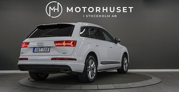 Audi Q7 6 of 30