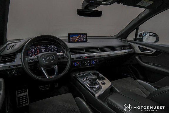 Audi Q7 8 of 30
