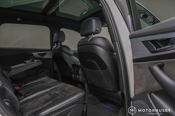 Audi Q7 11 of 30