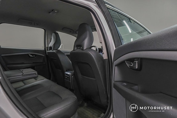Volvo V70 11 of 17