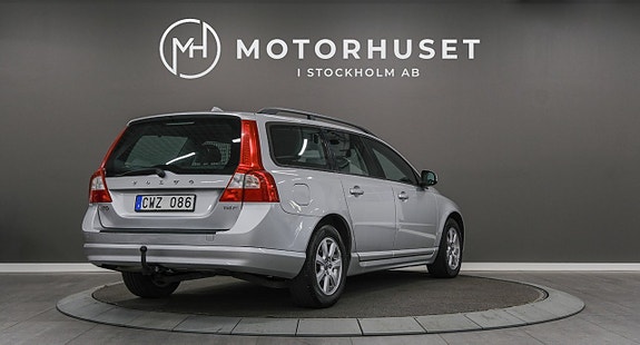 Volvo V70 6 of 17