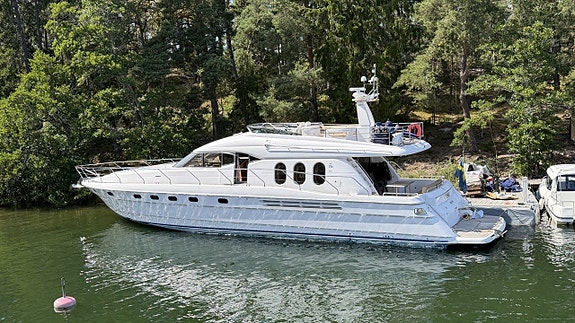 Princess 20 M / 2x MAN D2842 - 05 3 of 30