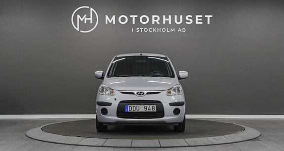 Hyundai i10 2 of 11