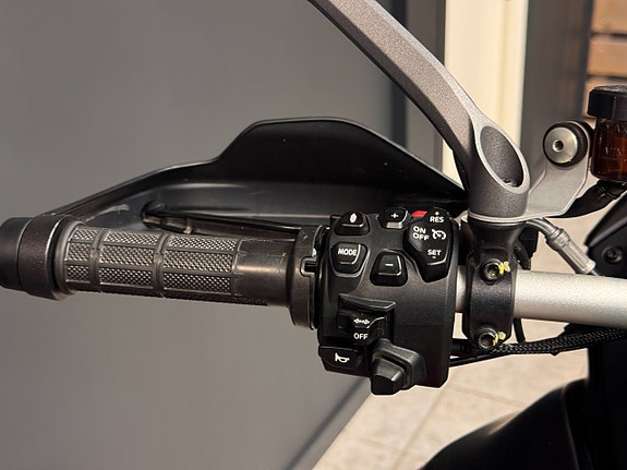 Ducati Multistrada V4 Rally Travel & Radar | Spoked wheels  | Garmin GPS 23 of 25