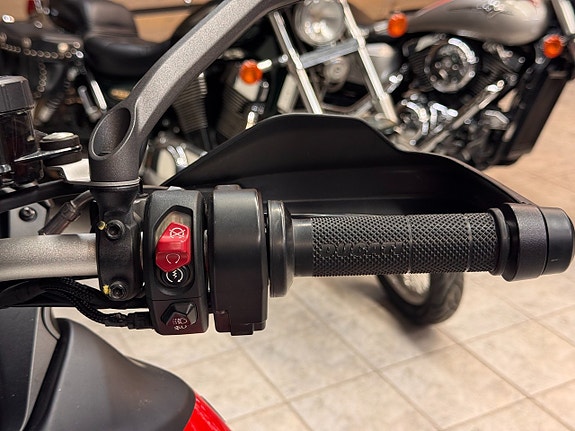 Ducati Multistrada V4 Rally Travel & Radar | Spoked wheels  | Garmin GPS 25 of 25