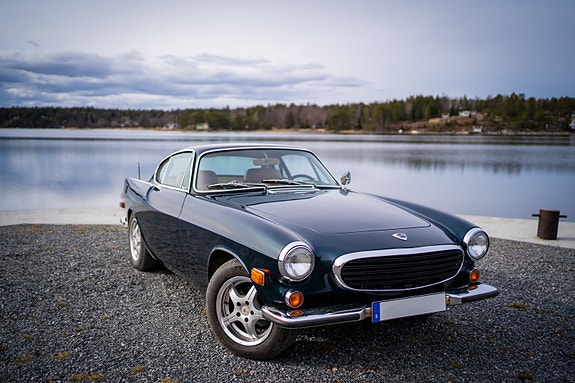 Volvo 1800E 2 of 12