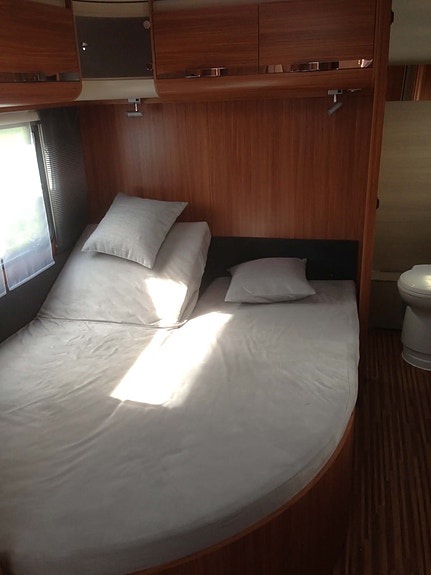 Adria Adora 7 of 9