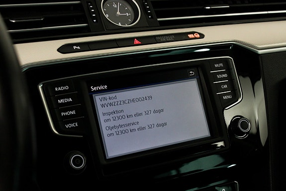 Volkswagen Passat Alltrack 15 of 22