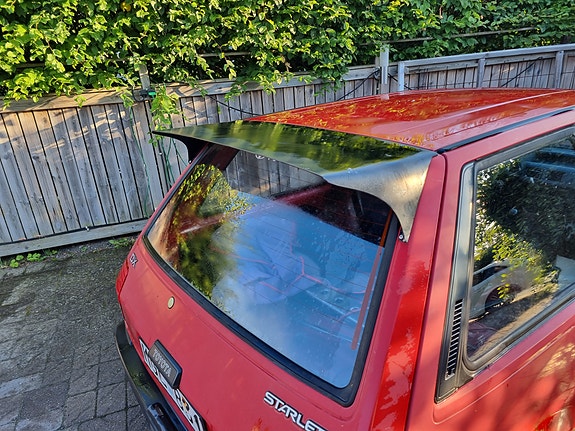 Toyota Starlet 3 of 9