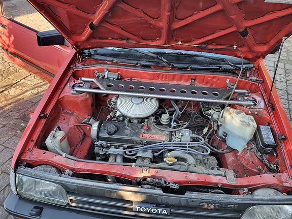 Toyota Starlet 6 of 9