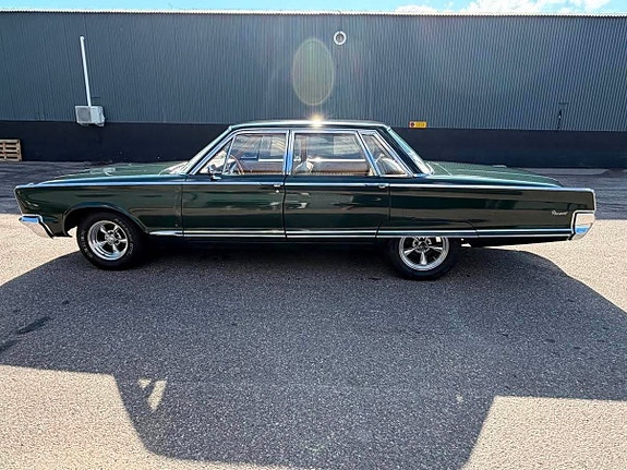 Chrysler Newport 2 of 30