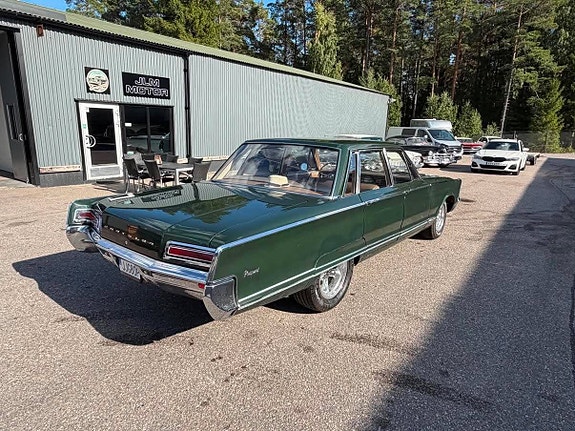 Chrysler Newport 11 of 30