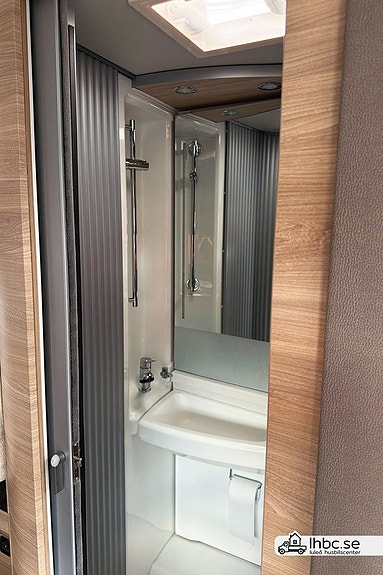 Knaus Van Ti Plus 650 MEG 19 of 21