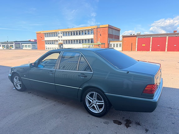 Mercedes-Benz S350 3 of 7