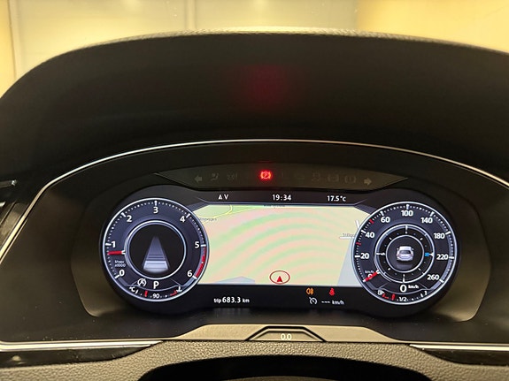 Volkswagen Passat Alltrack 26 of 30