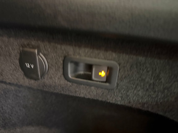 Volkswagen Passat Alltrack 13 of 30