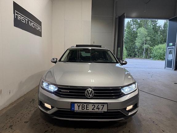 Volkswagen Passat Alltrack 6 of 30