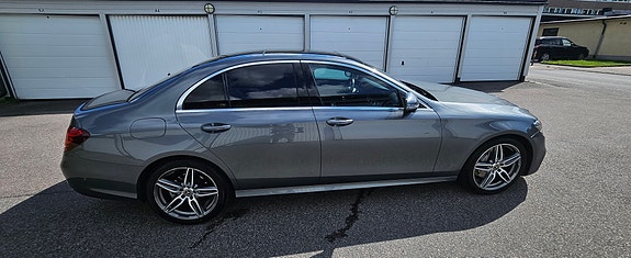Mercedes-Benz E220 d 5 of 6