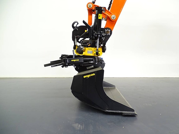 Kubota KX085-5 /  Engcon EC209 / Grip / S45 / Microprop MIG2 6 of 7