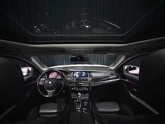 BMW 520d 4 of 30