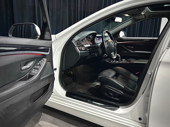 BMW 520d 12 of 30