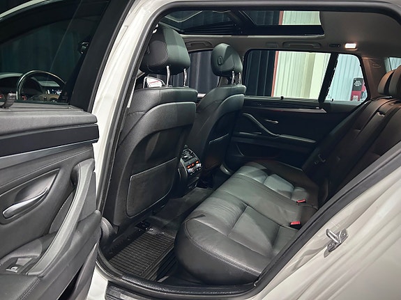 BMW 520d 19 of 30