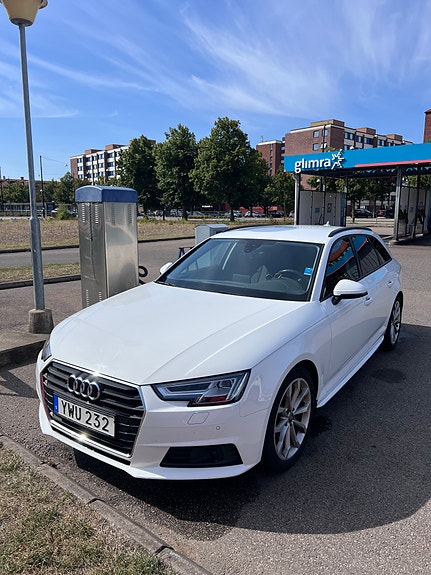 Audi A4 2 of 12