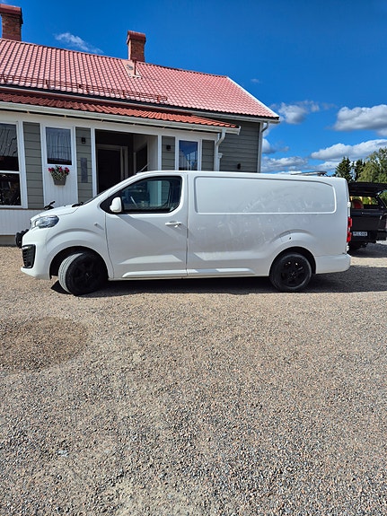 Peugeot Expert 2 of 6