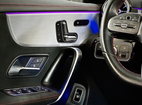 Mercedes-Benz CLA200 11 of 14