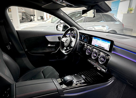 Mercedes-Benz CLA200 13 of 14