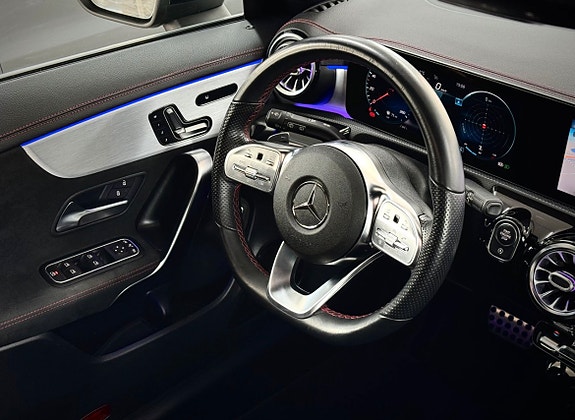 Mercedes-Benz CLA200 12 of 14