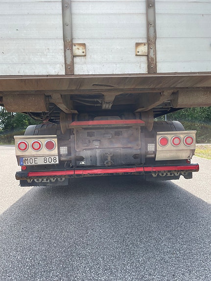 Volvo 9 of 17