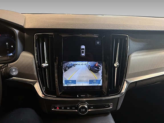 Volvo V90 Cross Country 17 of 19