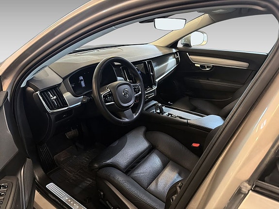Volvo V90 Cross Country 10 of 19