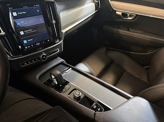 Volvo V90 Cross Country 19 of 19