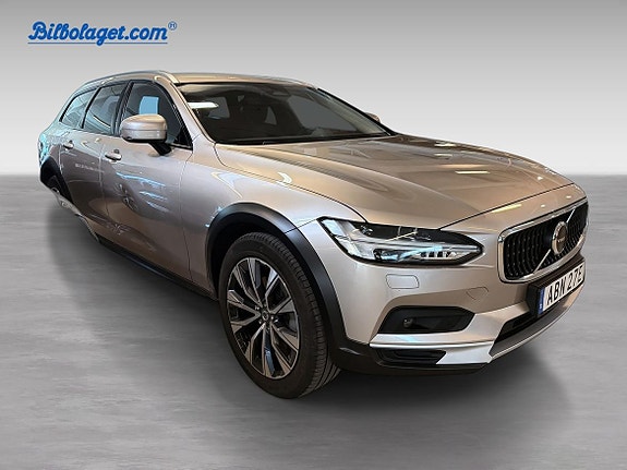 Volvo V90 Cross Country 3 of 19