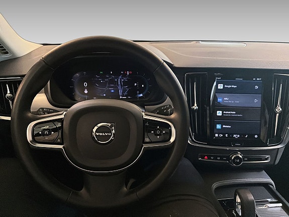 Volvo V90 Cross Country 14 of 19