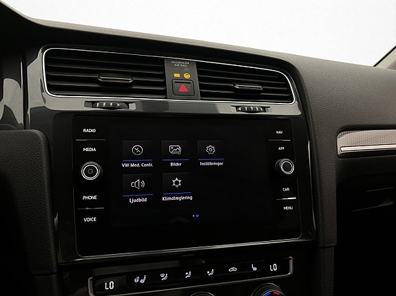 Volkswagen Golf Alltrack 20 of 30