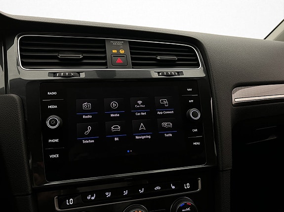 Volkswagen Golf Alltrack 19 of 30