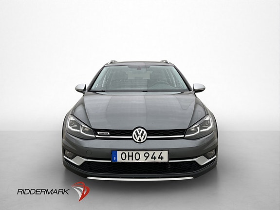 Volkswagen Golf Alltrack 2 of 30