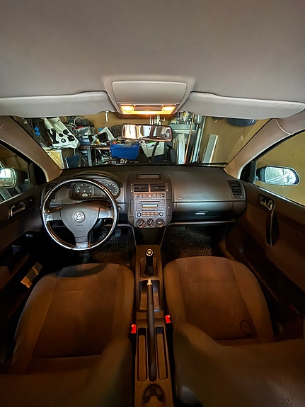 Volkswagen Polo 8 of 12