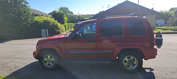 Jeep Cherokee 5 of 14