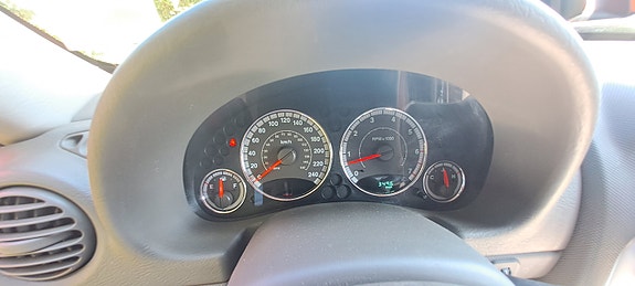 Jeep Cherokee 11 of 14