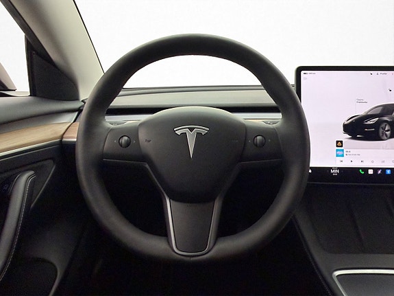 Tesla Model 3 14 of 30