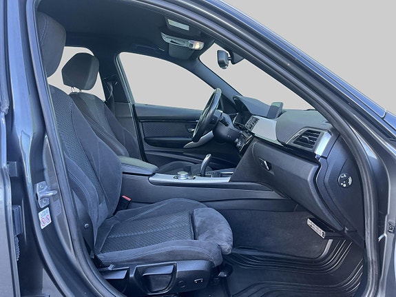 BMW 320d 4 of 10