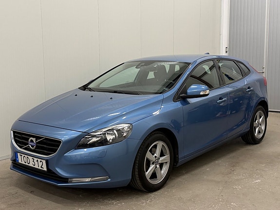 Volvo V40 9 of 25