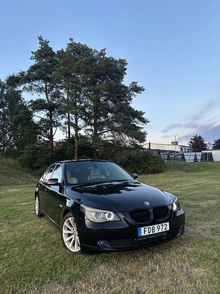 BMW 523i 7 of 10
