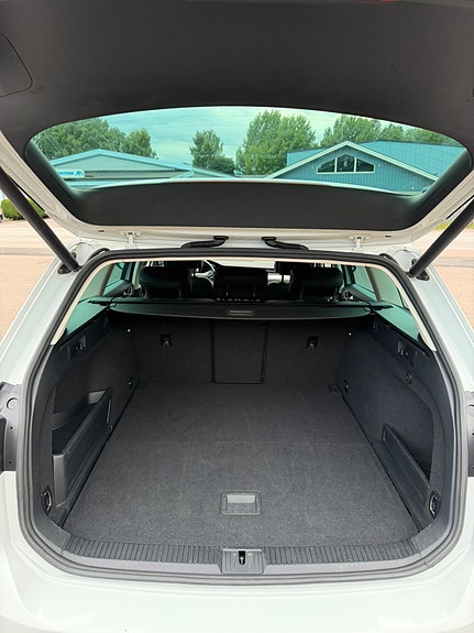 Volkswagen Passat 23 of 23